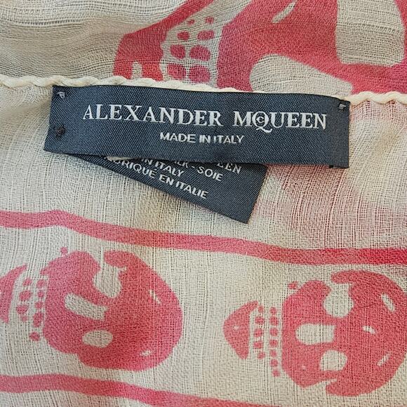Alexander McQueen Classic Skull Foulard Womens One Size Ivory Pink Silk Scarf - Picture 7 of 12